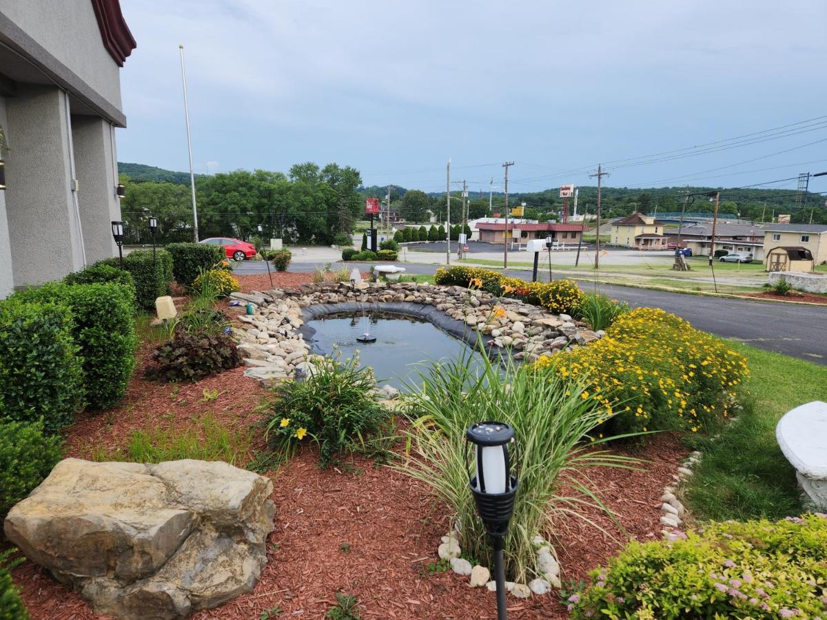 Red Roof Inn New Stanton Extérieur photo