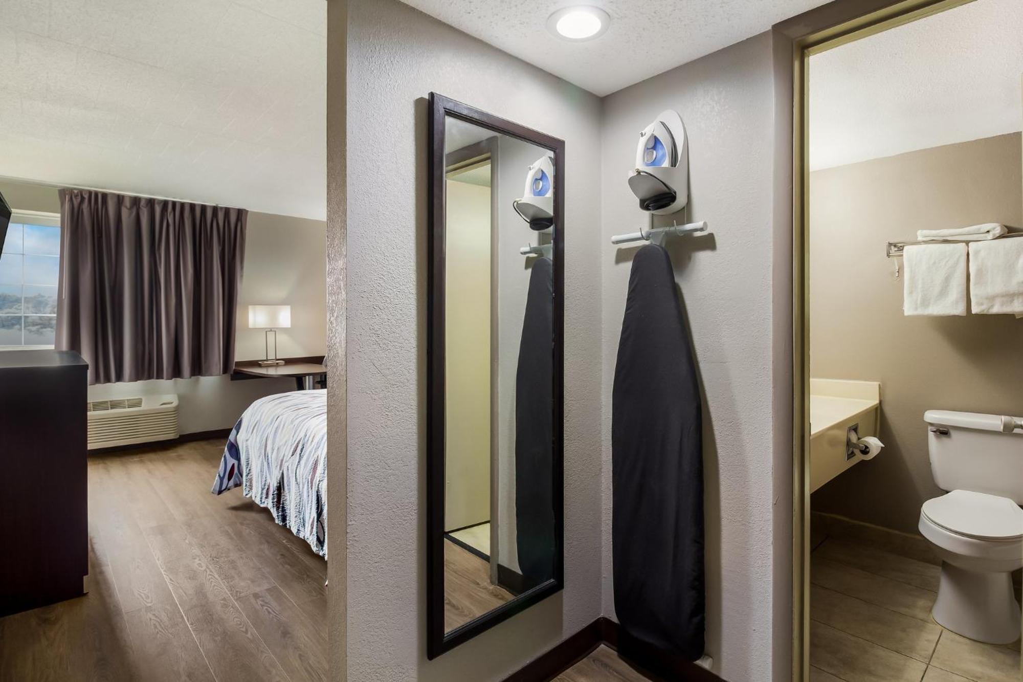 Red Roof Inn New Stanton Extérieur photo