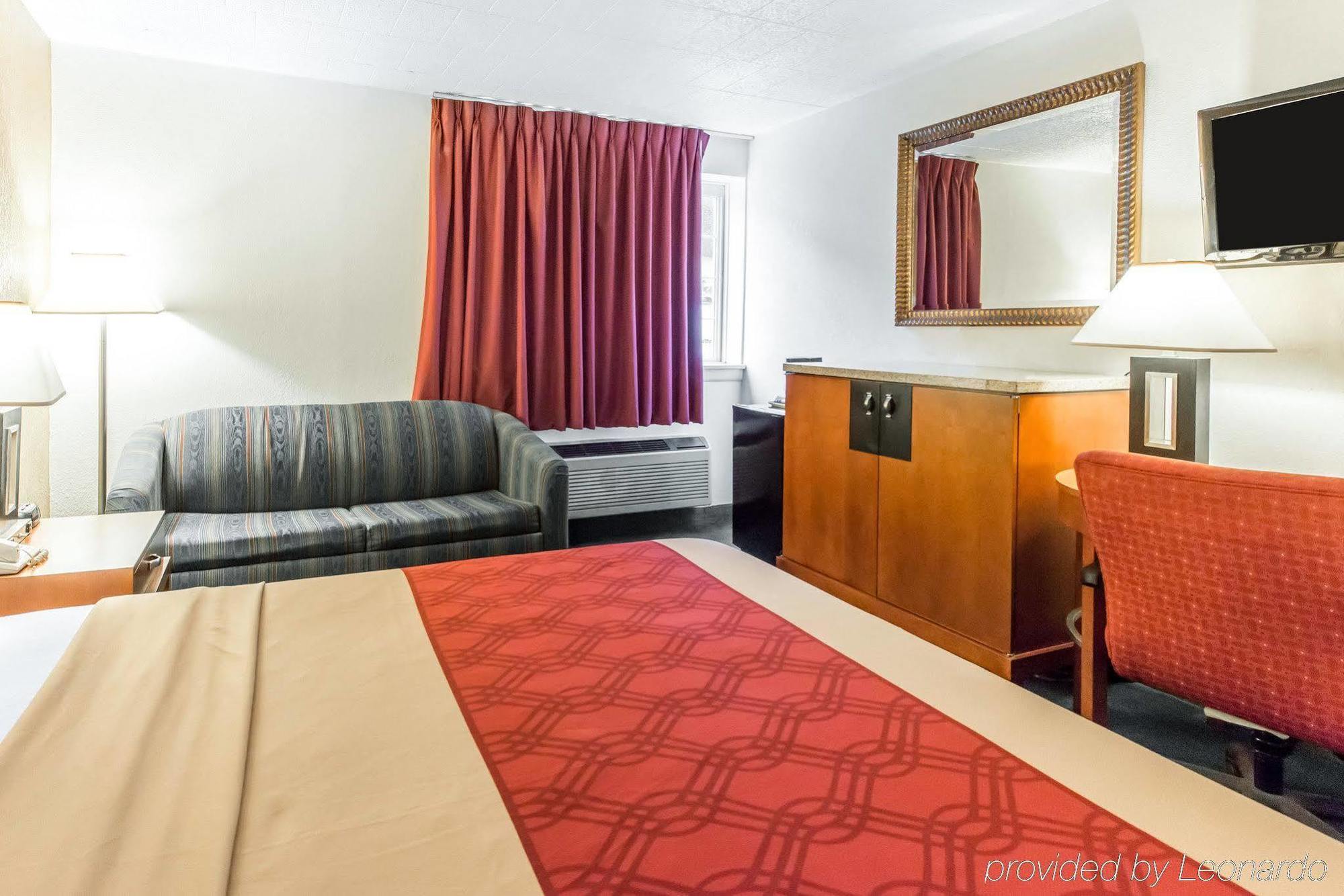 Red Roof Inn New Stanton Extérieur photo