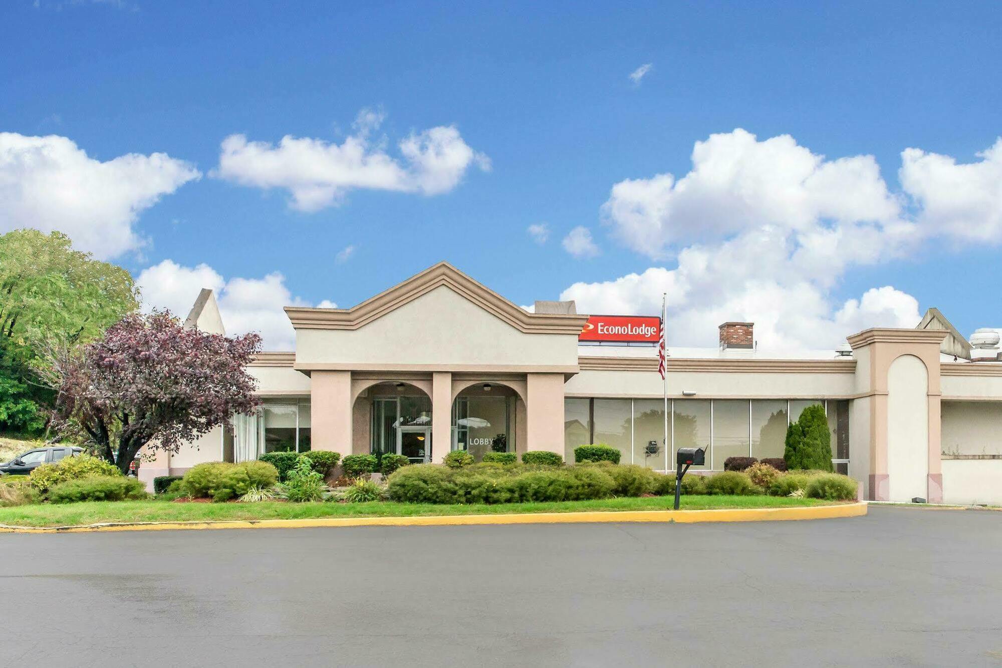 Red Roof Inn New Stanton Extérieur photo