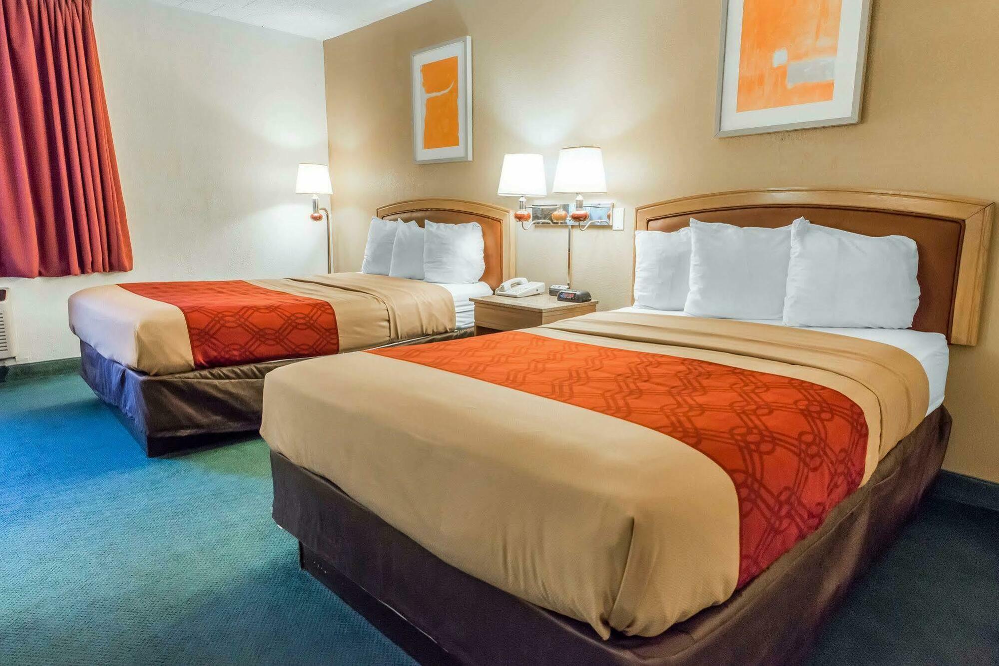 Red Roof Inn New Stanton Extérieur photo